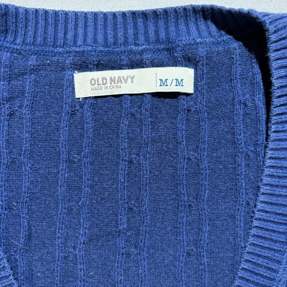 Old Navy classic neck
